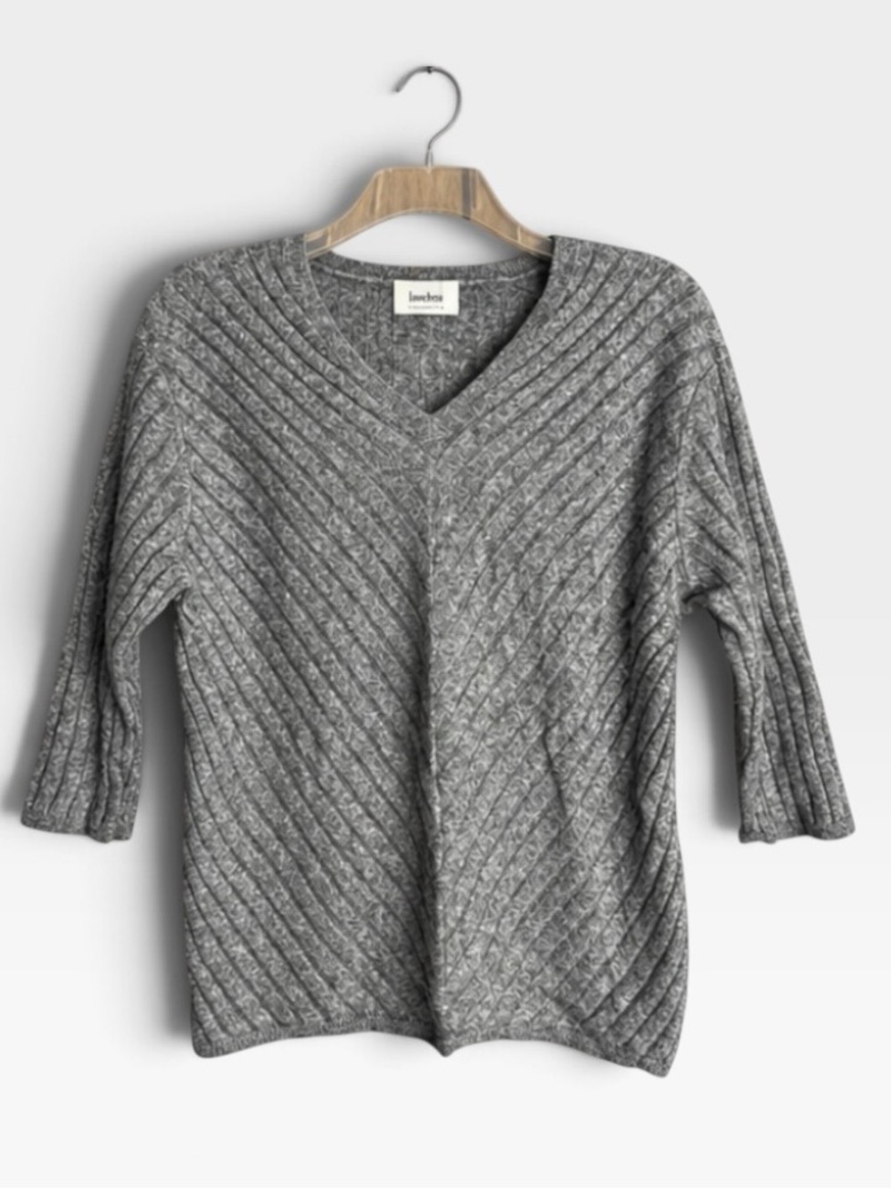 Neiman Marcus Cashmere Gray Cable Ribbed V-Neck Sweater Flawed